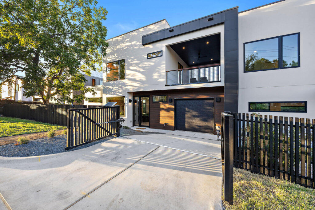 1606 Taylor Gaines St