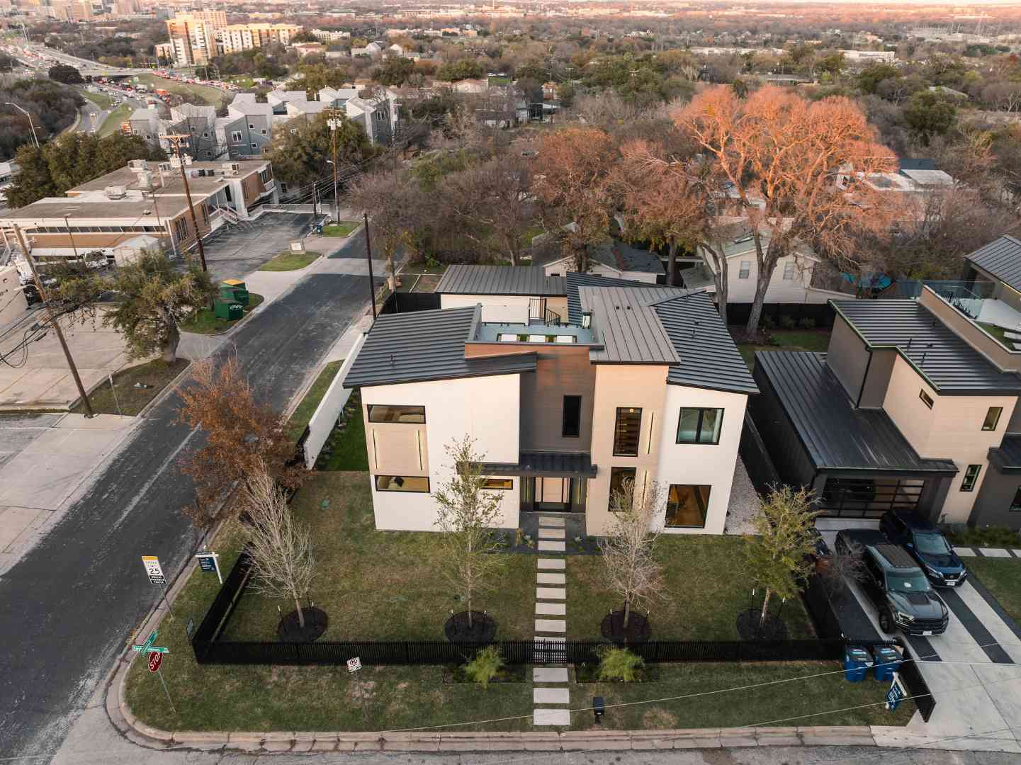 Bird’s-eye view of contemporary home in prime neighborhood. Austin, TX | CKN Homes